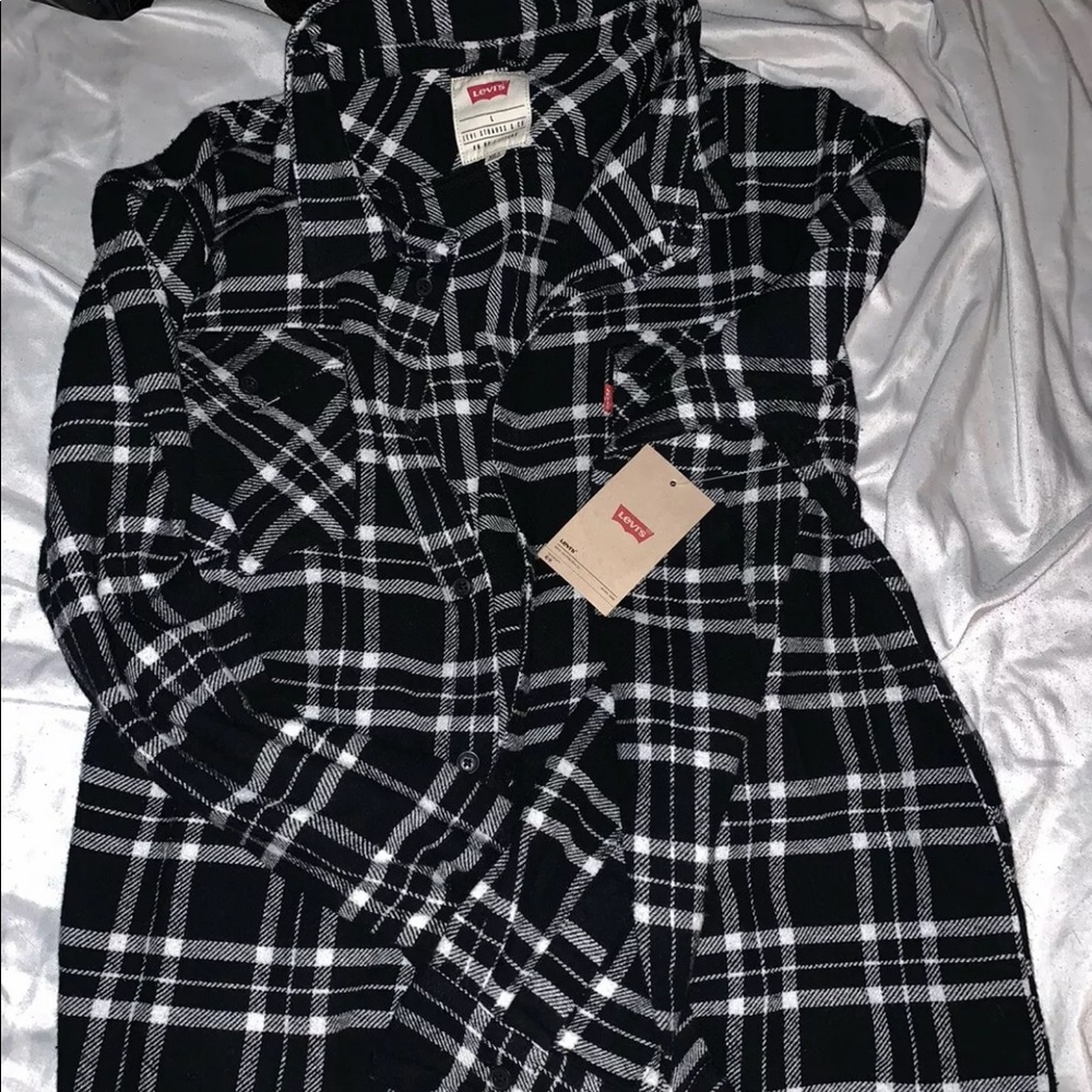 Men’s Levi’s flannel size L brand new